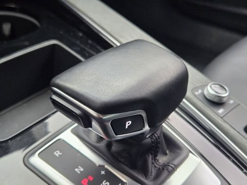 Certified 2022 Audi A4 2.0T Premium Plus w/ Premium Plus Package image 24