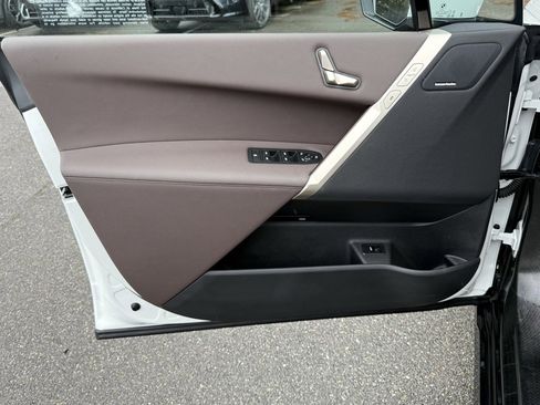 Used 2026 BMW iX xDrive45 w/ Premium Package image 19