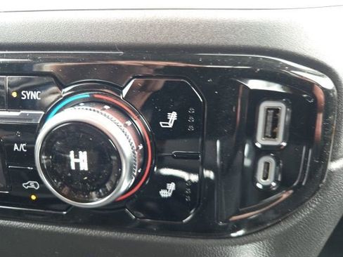 New 2026 GMC Sierra 1500 Elevation image 33