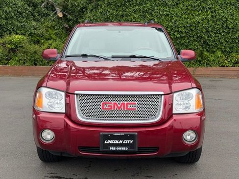 Used 2009 GMC Envoy Denali w/ Sun And 6-Disc Cd Package AWD/4WD image 2