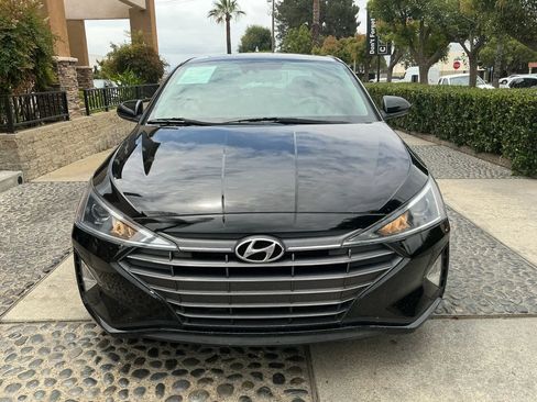 Used 2020 Hyundai Elantra Value Edition FWD image 2