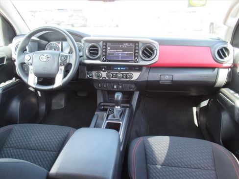 Used 2023 Toyota Tacoma SR5 w/ Technology Package AWD/4WD image 13