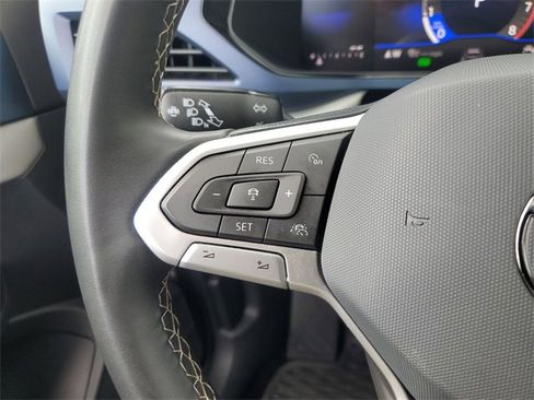 Certified 2023 Volkswagen Taos SE image 27