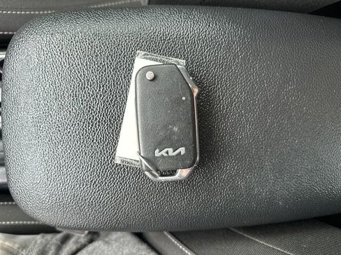 Used 2024 Kia Forte LXS FWD image 16
