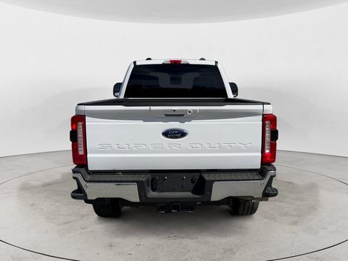 Used 2025 Ford F350 Lariat w/ FX4 Off-Road Package AWD/4WD image 4