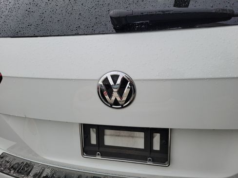 Used 2020 Volkswagen Tiguan SE FWD image 21
