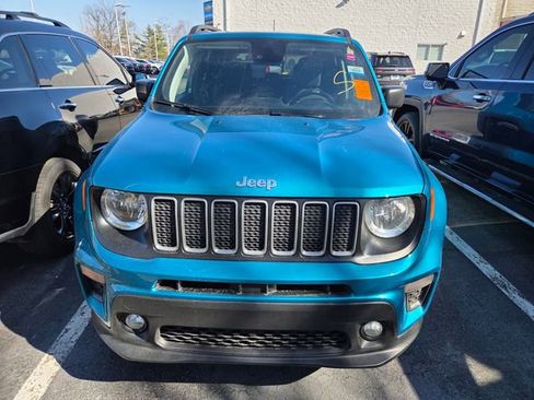 Used 2022 Jeep Renegade Latitude w/ Sun/Sound Group image 2