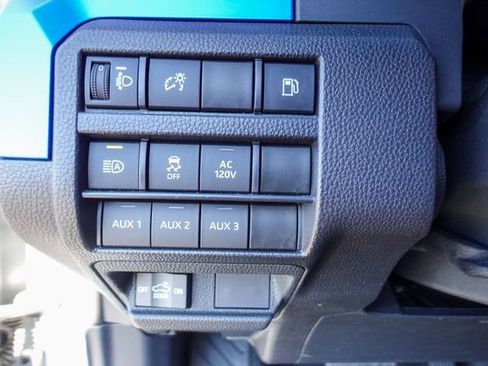 Certified 2024 Toyota Tacoma TRD Off-Road image 17