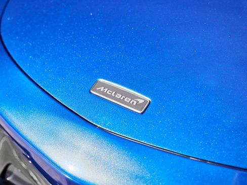 Used 2025 McLaren Artura Spider RWD image 9