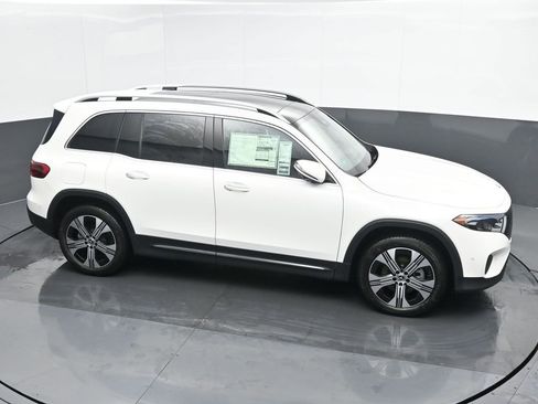 New 2024 Mercedes-Benz EQB 300 4MATIC image 34