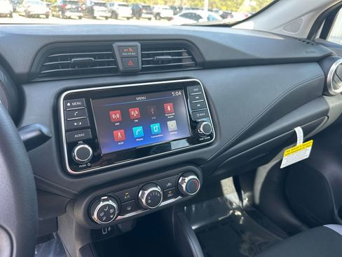 Used 2025 Nissan Versa S w/ Trunk Package image 29