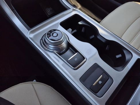 Used 2024 Ford Edge SEL w/ Convenience Package image 30