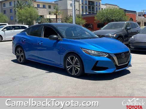 Used 2022 Nissan Sentra SR FWD image 1