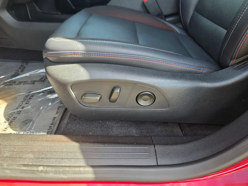 Used 2024 Chevrolet Equinox EV RS w/ LPO, Trailering Package FWD image 12