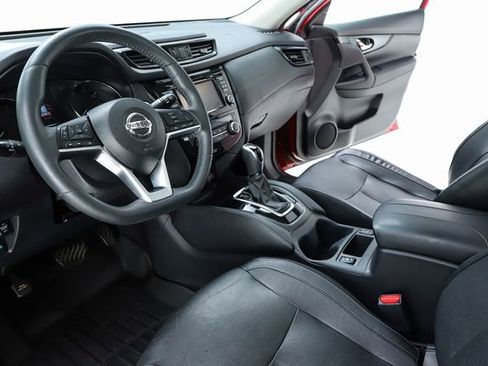 Used 2017 Nissan Rogue SL w/ SL Premium Package AWD/4WD image 22