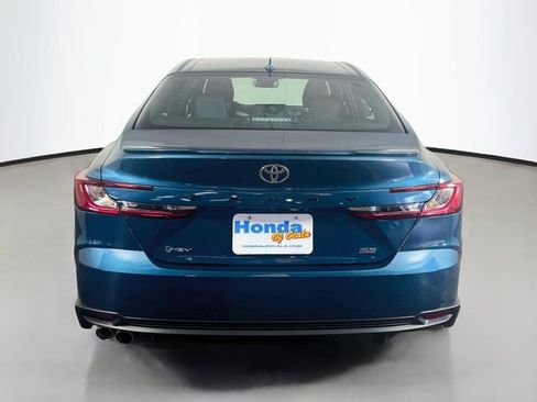 Used 2025 Toyota Camry SE w/ Convenience Package FWD image 20