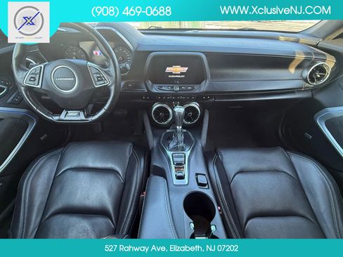 Used 2022 Chevrolet Camaro SS w/ Design Package 2 image 21