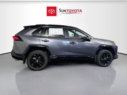 Used 2024 Toyota RAV4 XSE AWD/4WD image 2