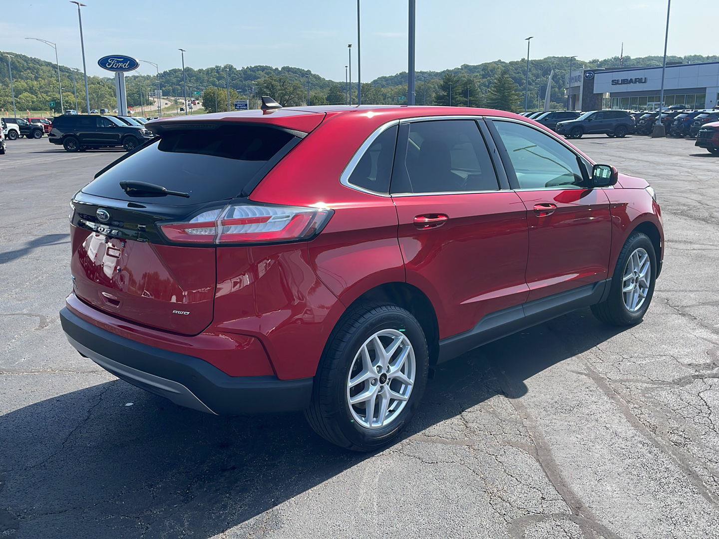 Used 2024 Ford Edge SEL w/ Convenience Package AWD/4WD image 5