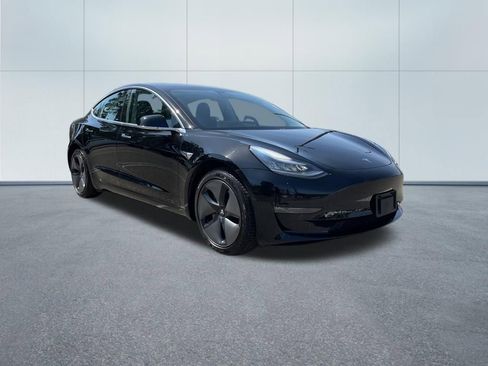 Used 2019 Tesla Model 3 image 4