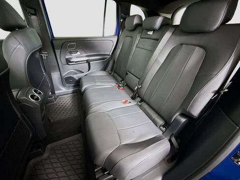 Used 2024 Mercedes-Benz GLB 250 4MATIC image 24