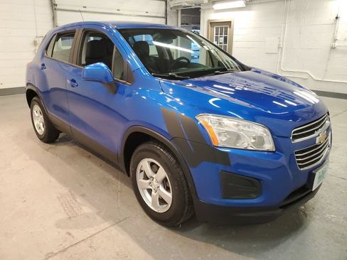 Used 2015 Chevrolet Trax LS AWD/4WD image 9