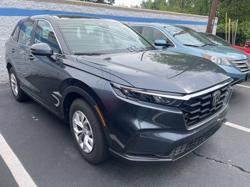 Used 2024 Honda CR-V LX image 5