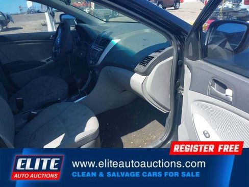 Used 2012 Hyundai Accent GS image 9