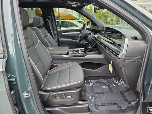 New 2026 Cadillac Escalade ESV Sport w/ Touring Package AWD/4WD image 11