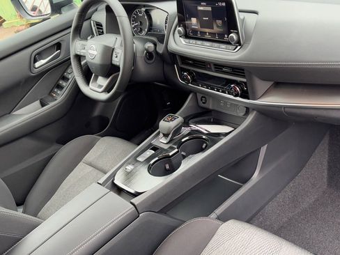 New 2026 Nissan Rogue SV image 10