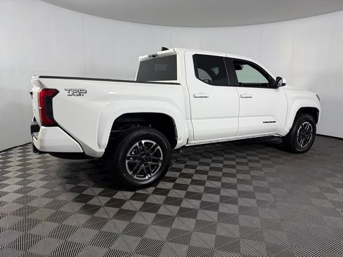 Used 2026 Toyota Tacoma TRD Sport AWD/4WD image 5