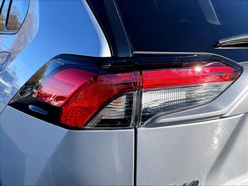 Used 2025 Toyota RAV4 XLE image 34
