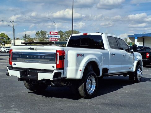 Used 2023 Ford F450 Limited w/ FX4 Off-Road Package image 30