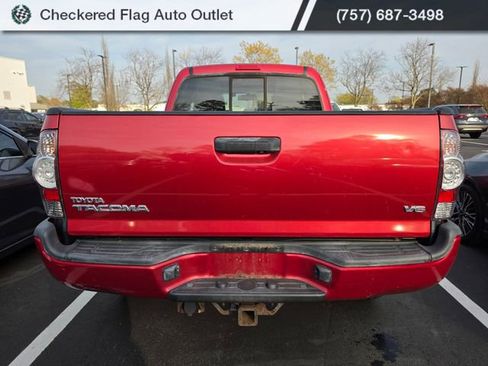 Used 2013 Toyota Tacoma 4x4 Access Cab V6 w/ TRD Sport Pkg image 5