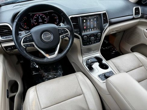 Used 2014 Jeep Grand Cherokee Limited w/ Luxury Group II AWD/4WD image 9