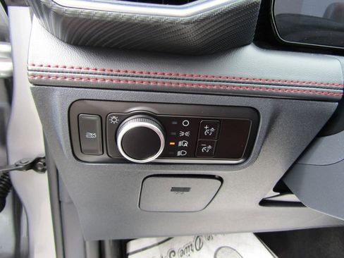 Used 2025 Ford Mustang GT Premium RWD image 30