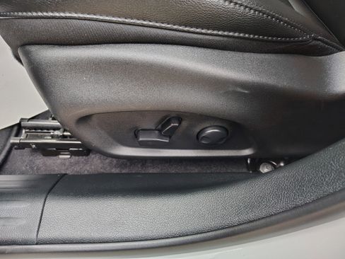 Certified 2024 Jeep Compass Limited image 16