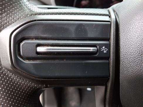 Used 2023 Chevrolet Colorado W/T image 21