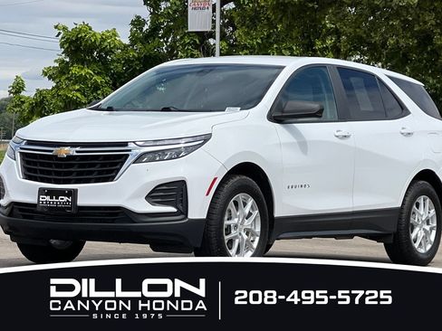 Used 2022 Chevrolet Equinox LS w/ LS Convenience Package AWD/4WD image 8
