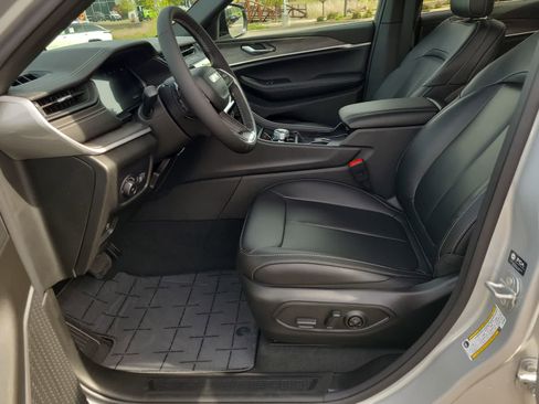 New 2026 Jeep Grand Cherokee Limited AWD/4WD image 19