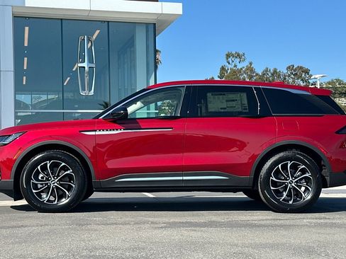 New 2026 Lincoln Nautilus Premier w/ Equipment Group 102A AWD/4WD image 6