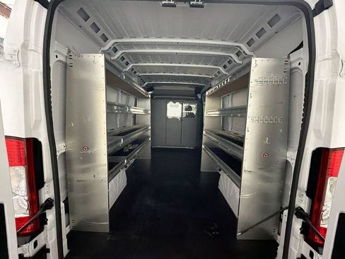 Used 2024 RAM ProMaster 2500 FWD image 22