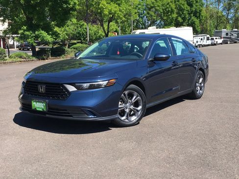 Used 2023 Honda Accord EX image 1