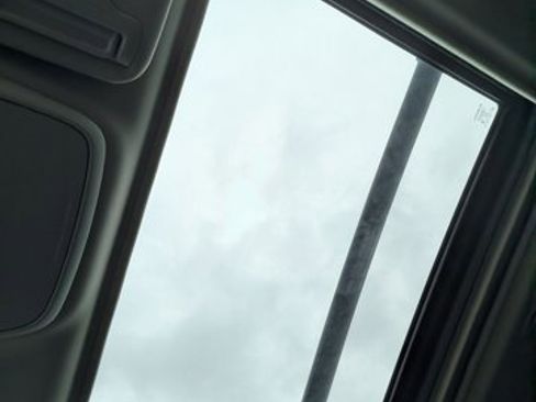 Used 2024 Subaru Forester Premium image 15