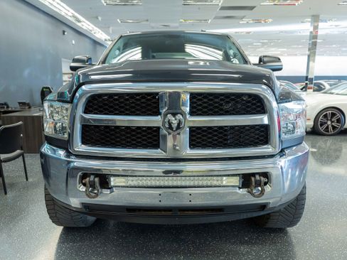 Used 2018 RAM 2500 Tradesman w/ Chrome Appearance Group AWD/4WD image 2