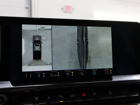 Used 2025 Chevrolet Silverado 2500 LT w/ Trail Boss Package image 20