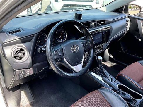 Used 2019 Toyota Corolla SE image 17