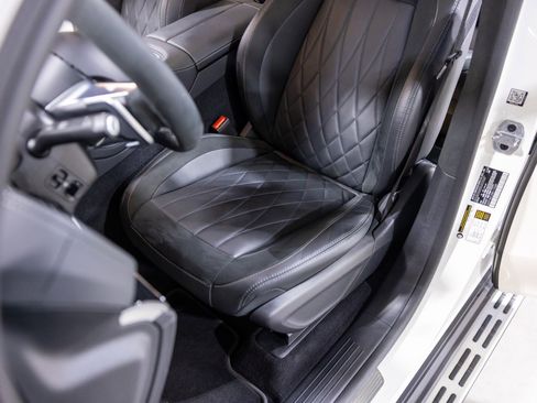 Used 2024 Mercedes-Benz GLS 63 AMG 4MATIC image 39