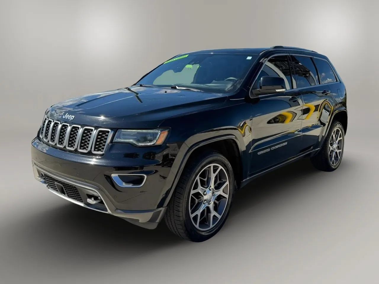 Used 2018 Jeep Grand Cherokee Limited AWD/4WD image 3