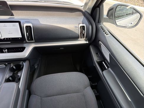 Used 2025 Ford Expedition Max Active RWD image 14
